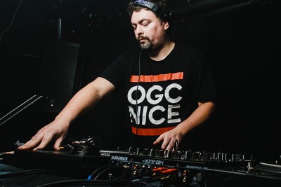 DJ 606